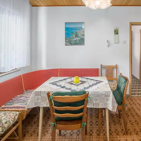 Διαμέρισμα In With Wifi Πόρετς